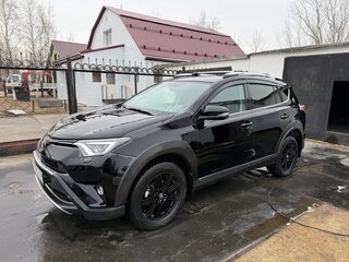 2017 Toyota RAV4 IV (XA40) Рестайлинг, чёрный, 2600000 рублей, вид 2