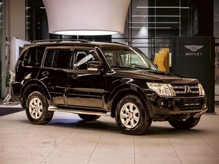 2013 Mitsubishi Pajero IV Рестайлинг 1, чёрный, 1775000 рублей, вид 3
