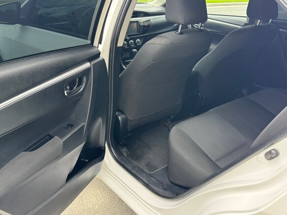 2013 Toyota Corolla XI (E160, E170, E180), белый, 1150000 рублей - вид 12