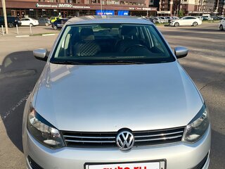 2014 Volkswagen Polo V, серебристый, 980000 рублей, вид 3