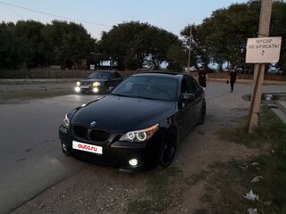 2003 BMW 5 серии 530i V (E60/E61), чёрный, 1300000 рублей, вид 2