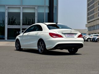 2017 Mercedes-Benz CLA 180 I (C117, X117) Рестайлинг, белый, 1590000 рублей, вид 2