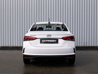 2021 Hyundai Solaris II Рестайлинг, белый, 1749000 рублей, вид 4