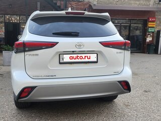 2025 Toyota Highlander IV (XU70), белый, 5150000 рублей, вид 4