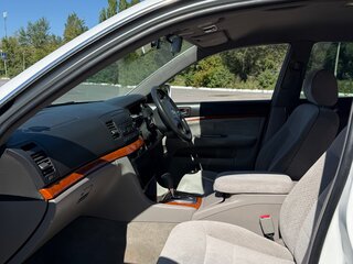 2001 Toyota Mark II IX (X110), белый, 700000 рублей, вид 2