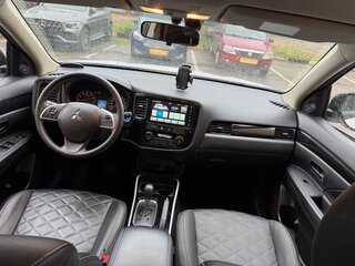 2022 Mitsubishi Outlander III Рестайлинг 3, белый, 2550000 рублей, вид 5