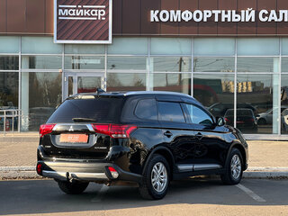 2017 Mitsubishi Outlander III Рестайлинг 2, чёрный, 1850000 рублей, вид 4