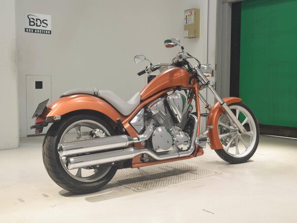 2011 Honda VT 1300CX Fury, оранжевый, 840000 рублей - вид 5