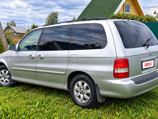 2005 Kia Carnival I Рестайлинг, серебристый, 519000 рублей, вид 4