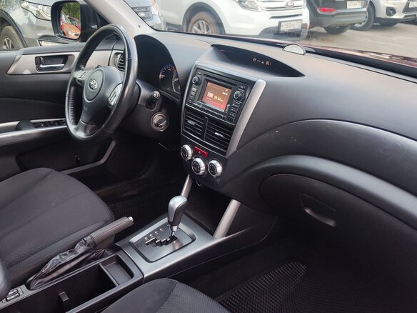 2011 Subaru Forester III Рестайлинг, пурпурный - вид 20