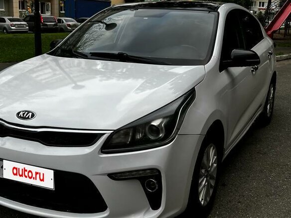 2017 Kia Rio IV, серебристый, 690000 рублей - вид 2