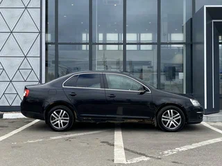 2009 Volkswagen Jetta V, чёрный, 209000 рублей, вид 4