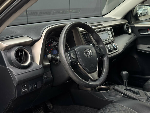 2013 Toyota RAV4 IV (XA40), коричневый, 1682000 рублей - вид 8