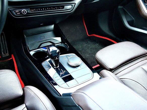 2020 BMW 1 серии 118d III (F40), синий, 3050000 рублей - вид 20