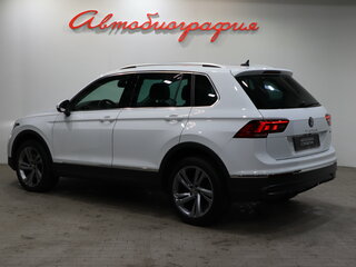 2021 Volkswagen Tiguan II Рестайлинг, белый, 2690000 рублей, вид 4