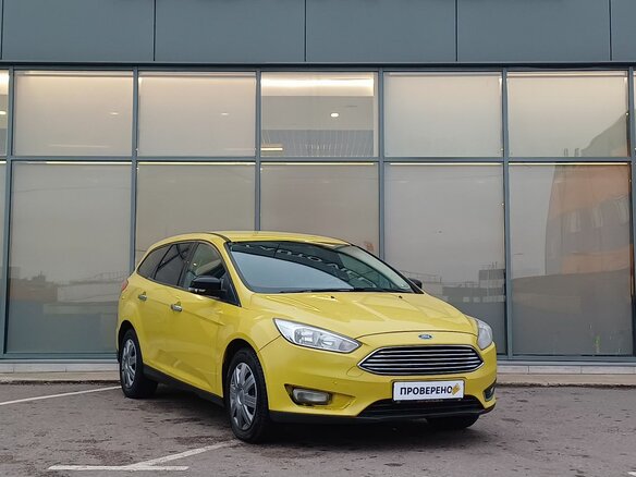 2016 Ford Focus III Рестайлинг, жёлтый, 439000 рублей - вид 1