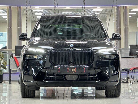 2026 BMW X7 40d I (G07) Рестайлинг, чёрный, 15990000 рублей - вид 2