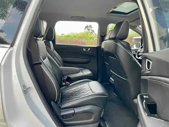 2022 Wuling Jiachen, белый - вид 12