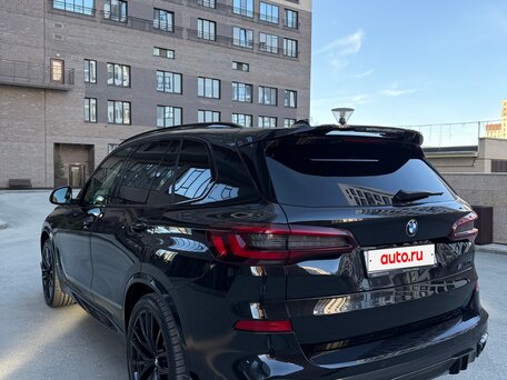 2021 BMW X5 M50i IV (G05/G18), чёрный, 12300000 рублей, вид 3