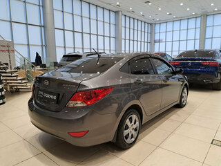 2013 Hyundai Solaris I, серый, 640000 рублей, вид 5