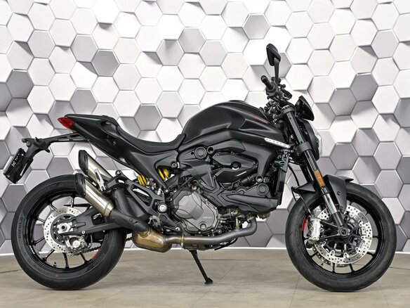 2022 Ducati Monster 937, чёрный, 879000 рублей - вид 2
