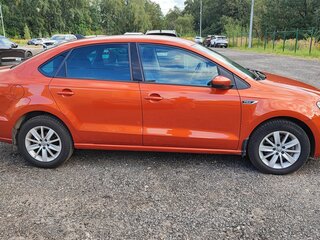 2017 Volkswagen Polo V Рестайлинг, оранжевый, 1250000 рублей, вид 4