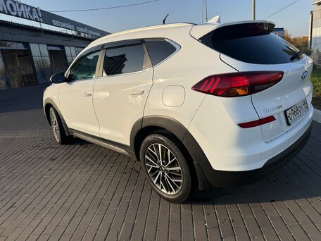 2020 Hyundai Tucson III Рестайлинг, белый, 1700000 рублей, вид 3
