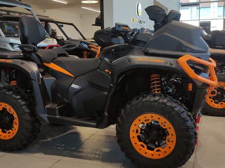2026 BRP Can-Am Outlander XT-P 1000R, оранжевый, 3131400 рублей, вид 3