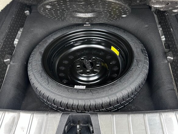 2021 Geely Coolray I, чёрный - вид 28