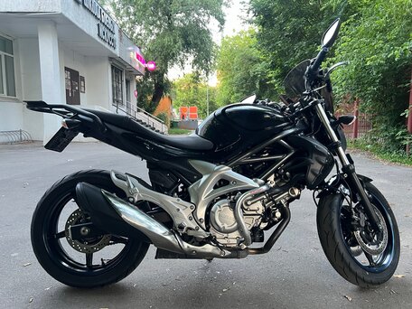 2009 Suzuki SFV 400 Gladius, чёрный, 345000 рублей, вид 5