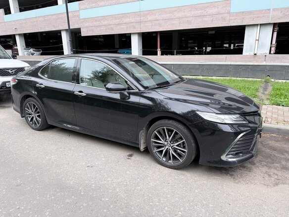 2022 Toyota Camry VIII (XV70) Рестайлинг, чёрный - вид 4