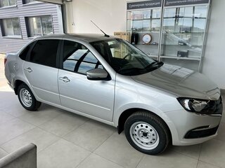 2026 Lada (ВАЗ) Granta I Рестайлинг, серебристый, 1088000 рублей, вид 4