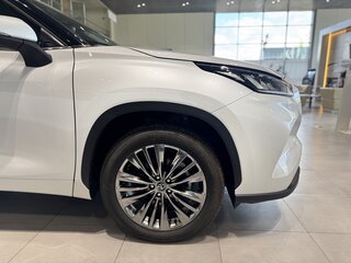2026 Toyota Highlander IV (XU70), белый, 5600000 рублей, вид 5