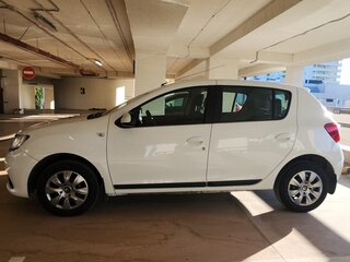 2014 Renault Sandero II, белый, 670000 рублей, вид 2