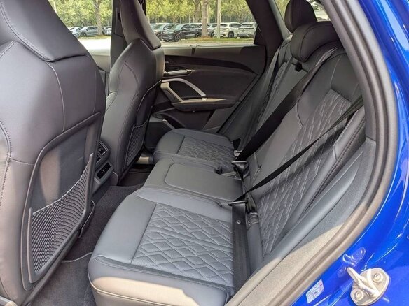 2026 Audi SQ5 III, синий, 11231243 рублей - вид 22
