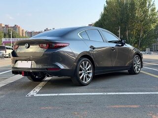 2022 Mazda 3 Axela IV (BP), серый, 1210000 рублей, вид 4