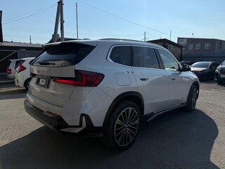 2023 BMW X1 Long 20Li sDrive III (U11/U12), белый, 2550888 рублей, вид 4