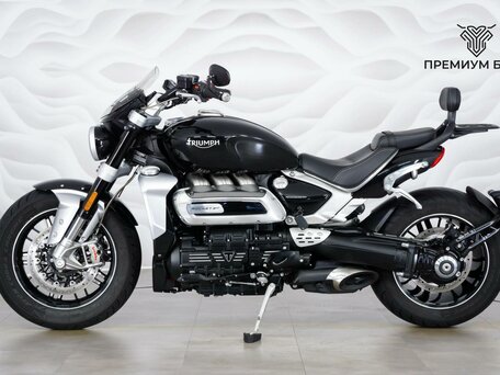 2023 Triumph Rocket 3, чёрный, 2249000 рублей, вид 2