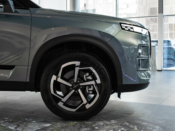 2023 Jaecoo J7 I, серебристый, 3789900 рублей - вид 8