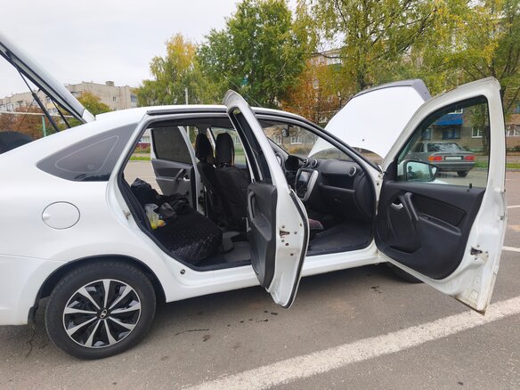 2014 Lada (ВАЗ) Granta I, белый, 340000 рублей - вид 8