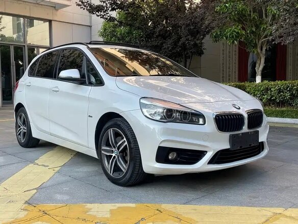 2018 BMW 2 серии Gran Tourer Gran Tourer 218i F46, белый, 1033000 рублей