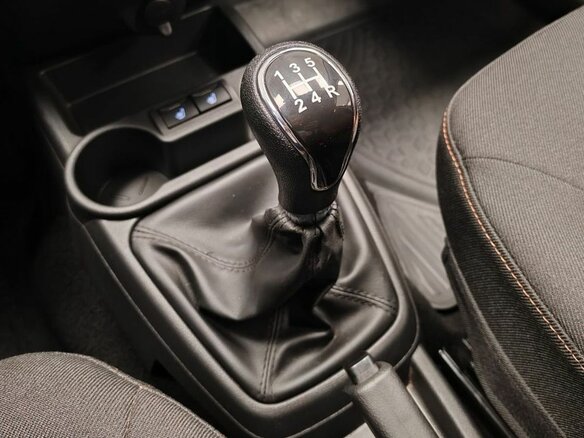 2023 Lada (ВАЗ) Granta Cross I Рестайлинг, белый, 920000 рублей - вид 17