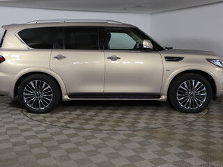 2020 Infiniti QX80 I Рестайлинг 3, бежевый, 5590000 рублей, вид 4