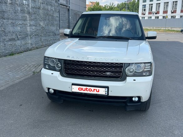 2010 Land Rover Range Rover III Рестайлинг 2, белый, 1800000 рублей - вид 1