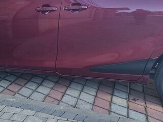 2020 Toyota Sienta II Рестайлинг, пурпурный, 1900000 рублей, вид 3