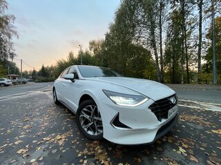 2021 Hyundai Sonata VIII (DN8), белый, 1650000 рублей, вид 4