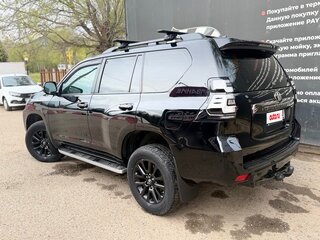2021 Toyota Land Cruiser Prado 150 Series Рестайлинг 3, чёрный, 6850000 рублей, вид 4