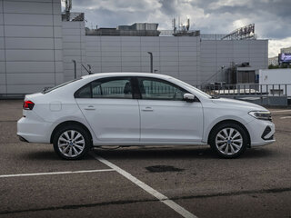 2020 Volkswagen Polo VI, белый, 1707000 рублей, вид 4