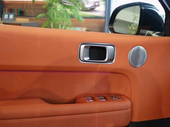 2025 Li Auto (Lixiang) L9 52.3 kWh I Рестайлинг, чёрный, 11990000 рублей - вид 12