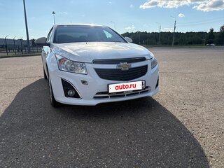 2013 Chevrolet Cruze I Рестайлинг, белый, 650000 рублей, вид 1